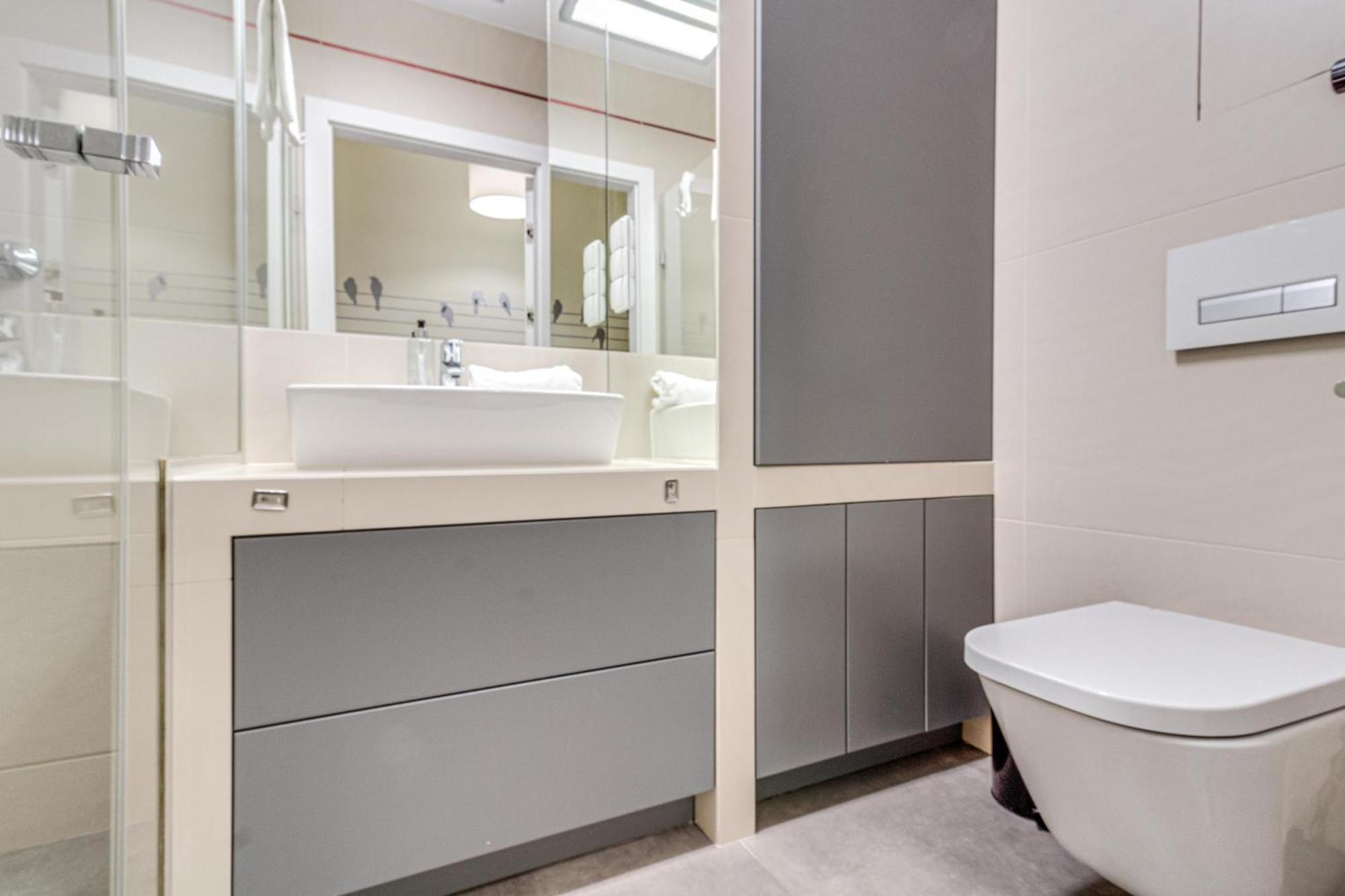 Rentplanet - Apartament Wszystkich Swietych Wrocław Exteriör bild